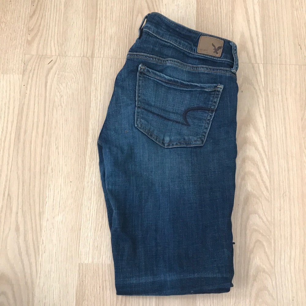 American eagle jeans size 2!